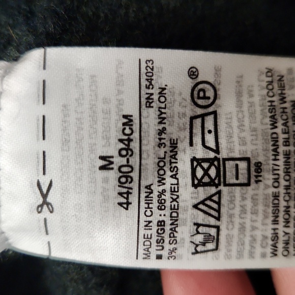 Banana Republic sweater, size medium - Picture 3 of 3